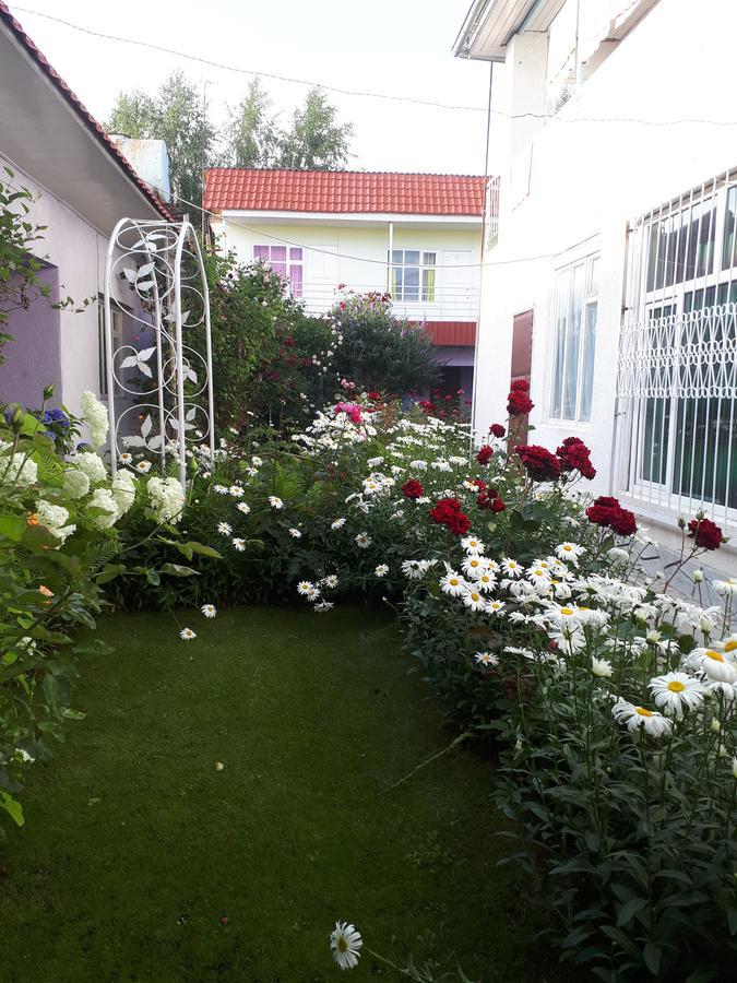 Prestige Guest House Cholpon-Ata Exterior photo